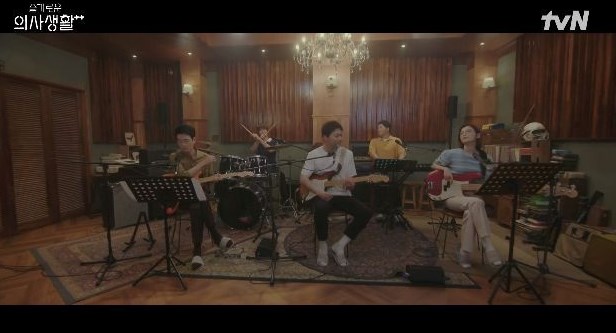 슬기로운 의사 생활 시즌 2 12화 종료 / 러브라인 결말 - 리뷰